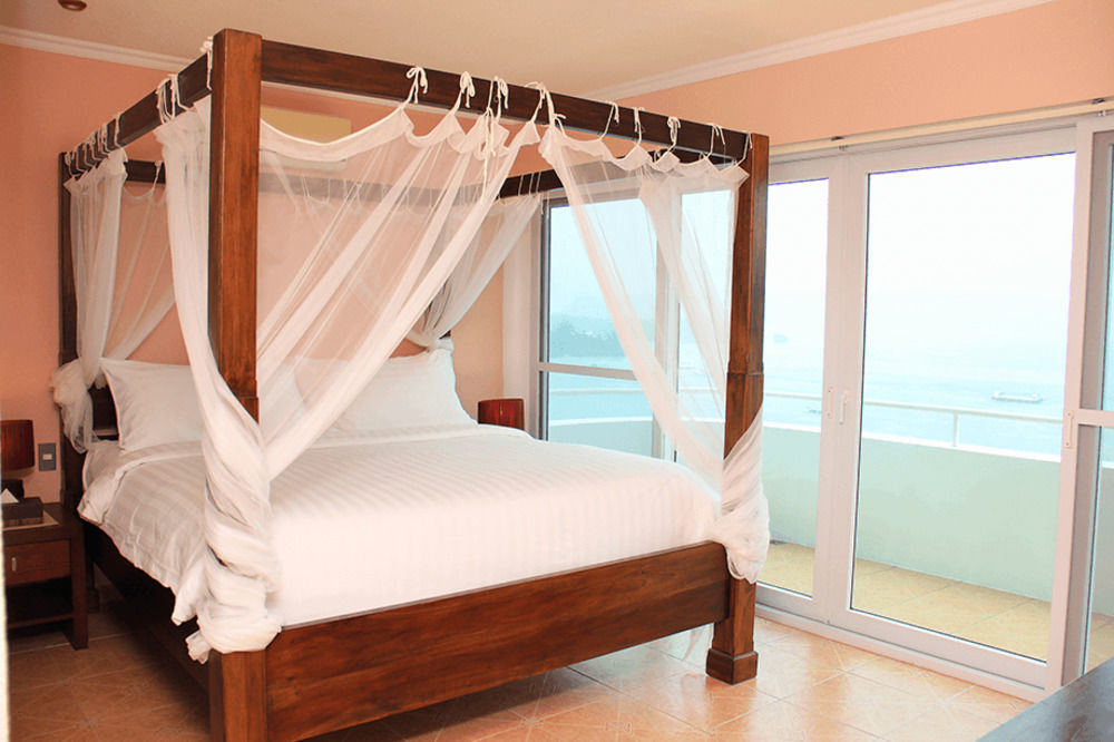 Breakfast At Monaco - Palais Boracay Hotel Manoc-Manoc Exterior photo